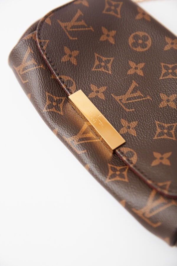 Louis Vuitton Monogram Favorite PM Bag