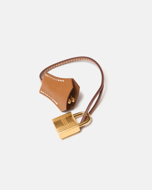 Hermès Kelly 25 Gold Epsom GHW - Image 15